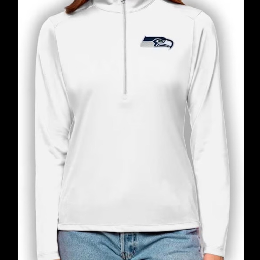 Nike Women's Seattle Seahawks White Long Sleeve Quarter-Zip Top